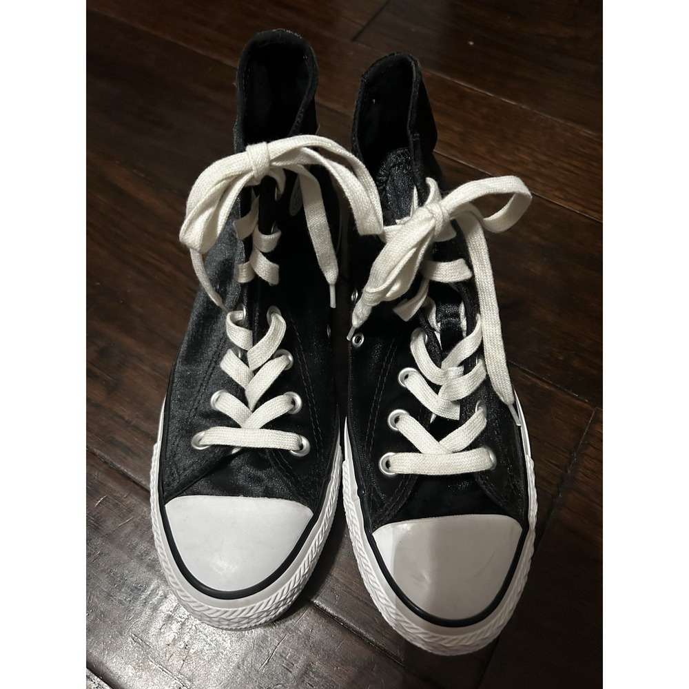 CONVERSE  BLACK VELVET HIGH TOP  CHUCK TAYLOR ALL STAR  sneakers Womens Size 10